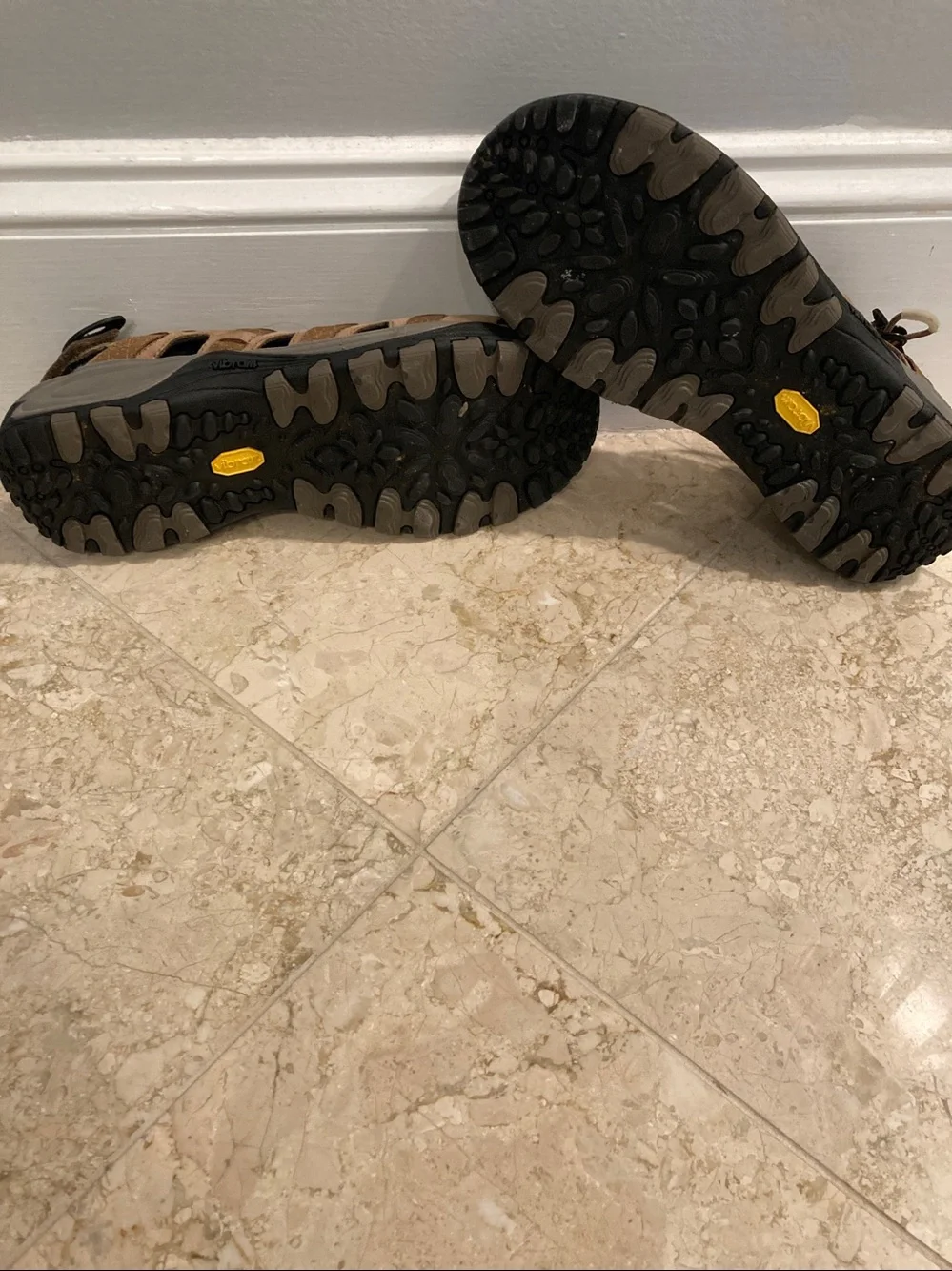 Merrell Saugatuck Kangaroo Closed Toe Hiking Sandals Brown Leather Mens Size 13